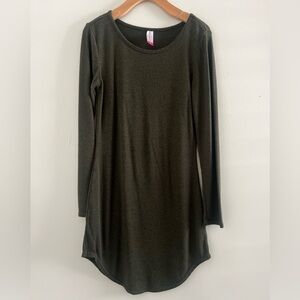 Super Soft Lightweight Sweater Dress / Tunic Sz M fits Small Dark Green / Gray